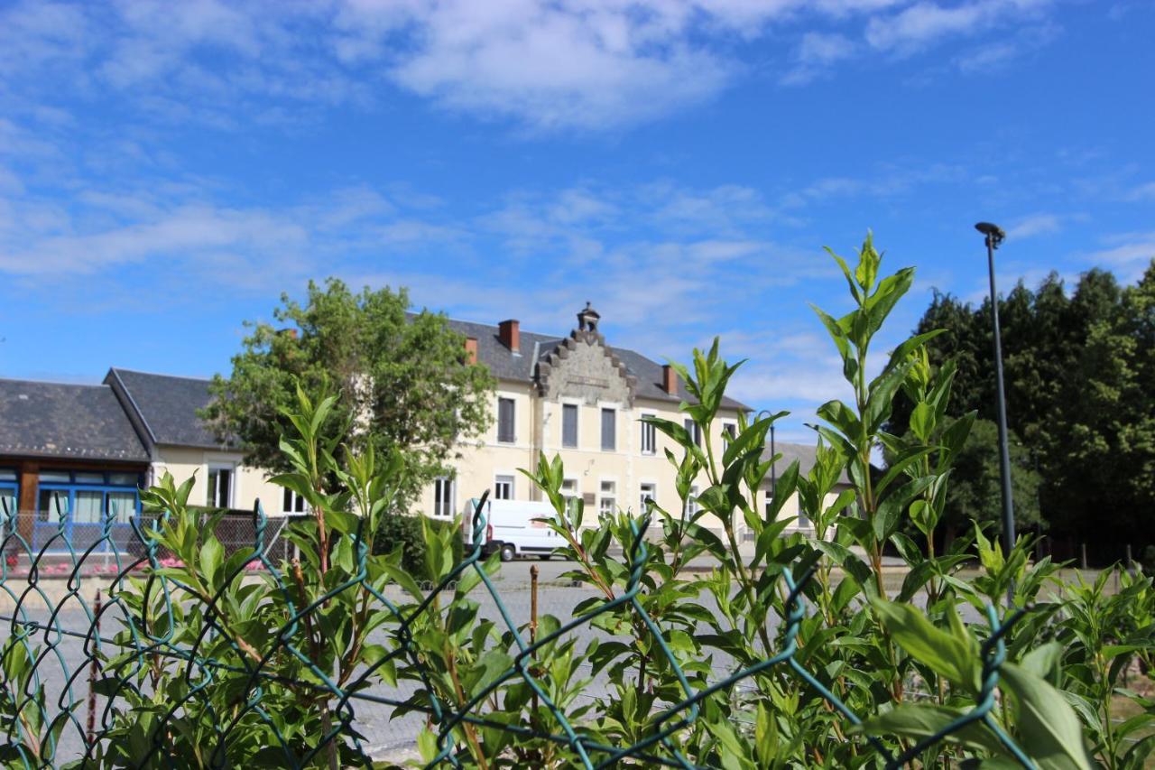 Combrailleurs Bed & Breakfast Espinasse ภายนอก รูปภาพ