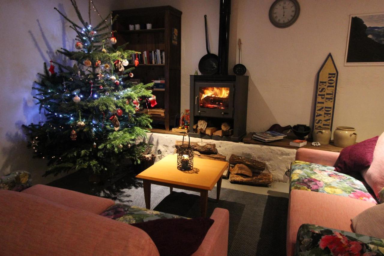 Combrailleurs Bed & Breakfast Espinasse ภายนอก รูปภาพ