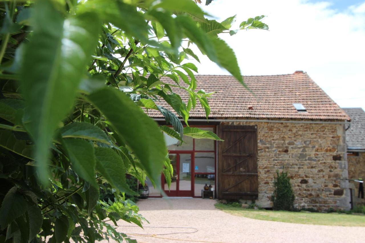 Combrailleurs Bed & Breakfast Espinasse ภายนอก รูปภาพ