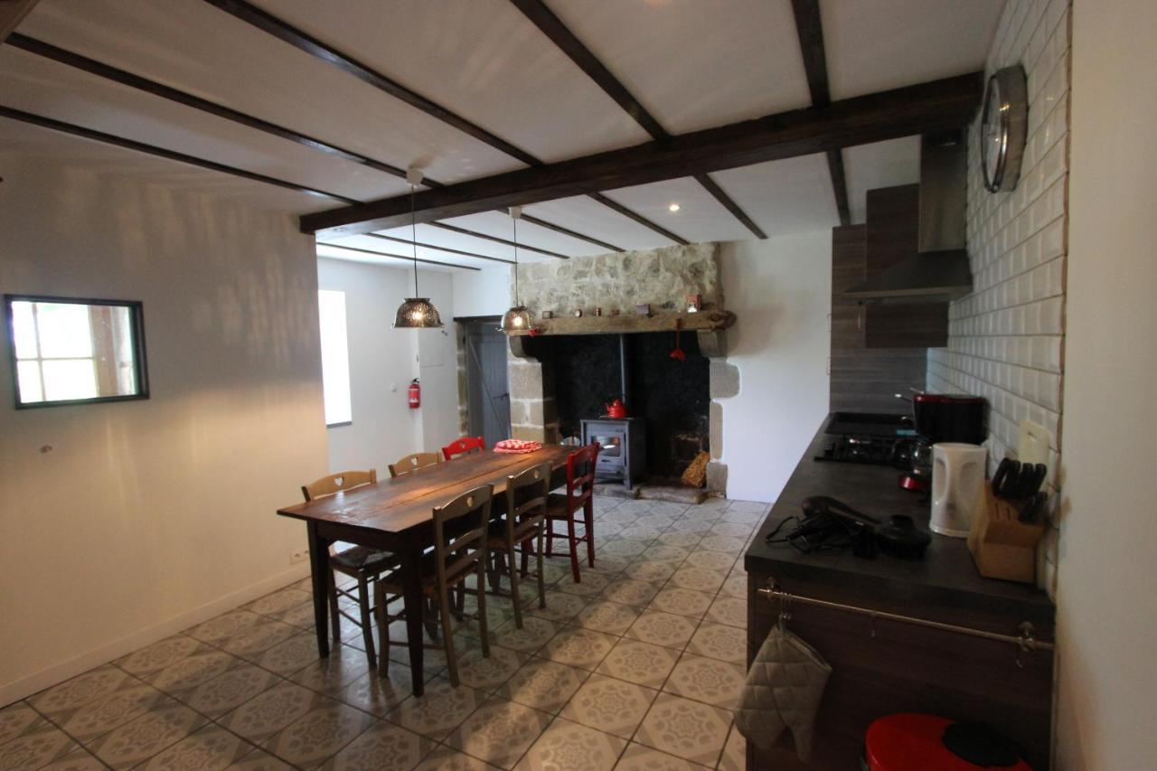 Combrailleurs Bed & Breakfast Espinasse ภายนอก รูปภาพ